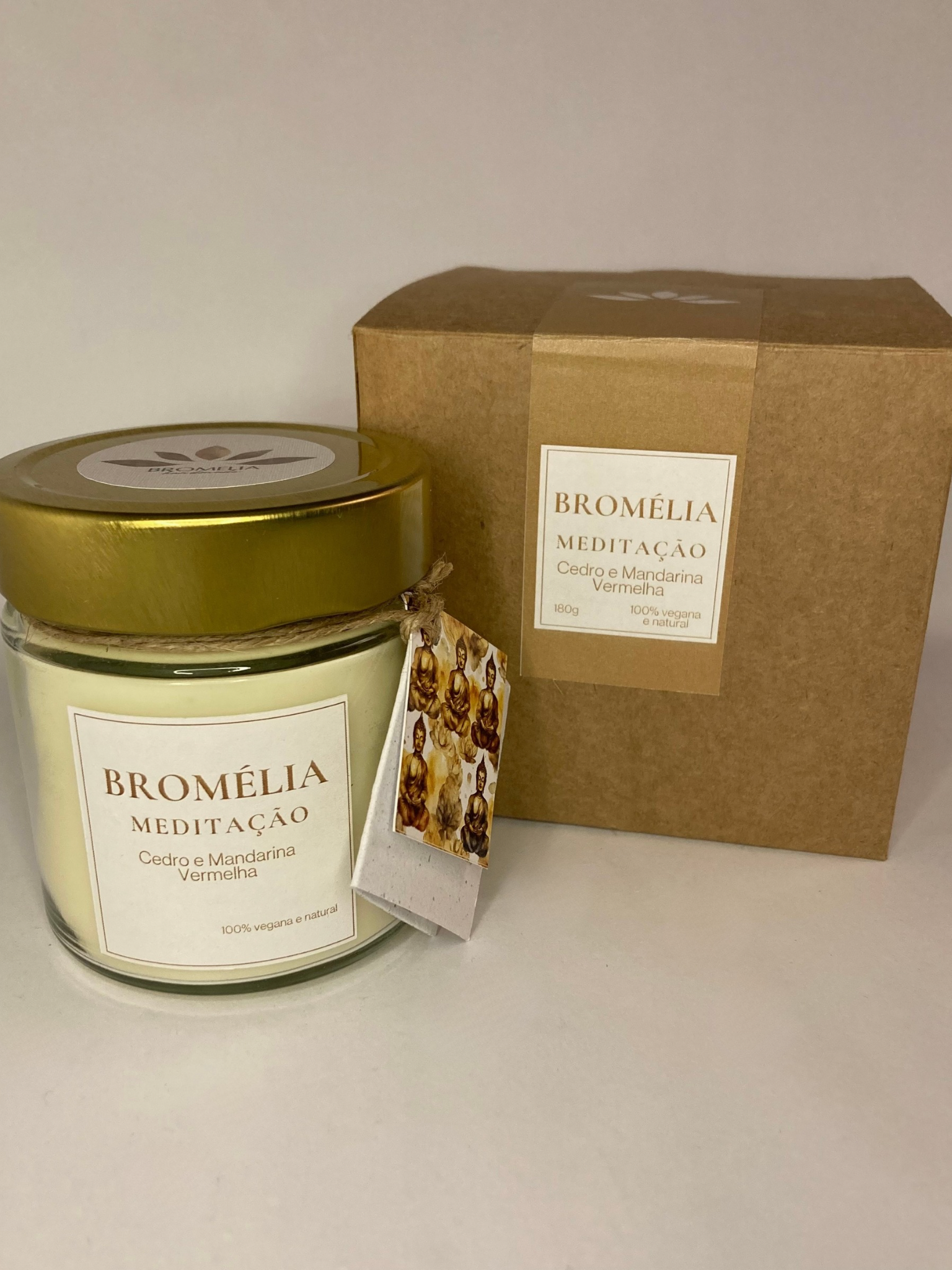 Meditação - Vela Natural de Cedro e Mandarina Vermelha 180g